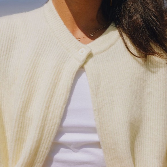 NWT Daily Drills Single Button Sweater - Picture 8 of 8